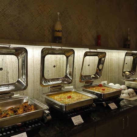 Anaya Beacon Hotel, Dzsámnagar Kültér fotó